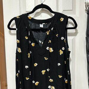 Old Navy Floral Dress Medium Black and Yellow